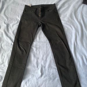 Levis Black Skinny Jeans